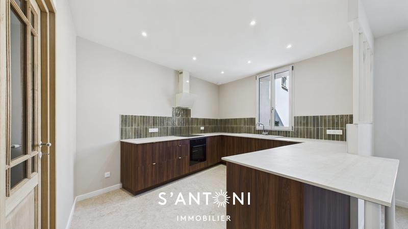 Maison - 150 m² - 5 pièces