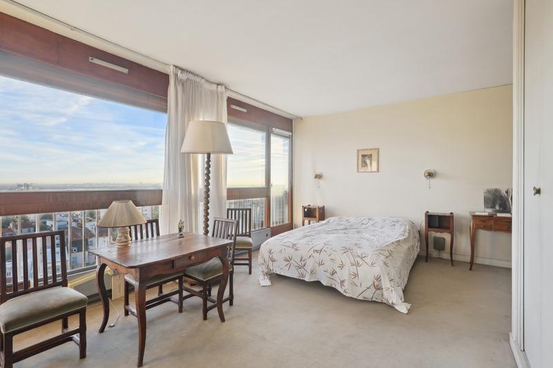 Appartement - 208 m² - 9 pièces