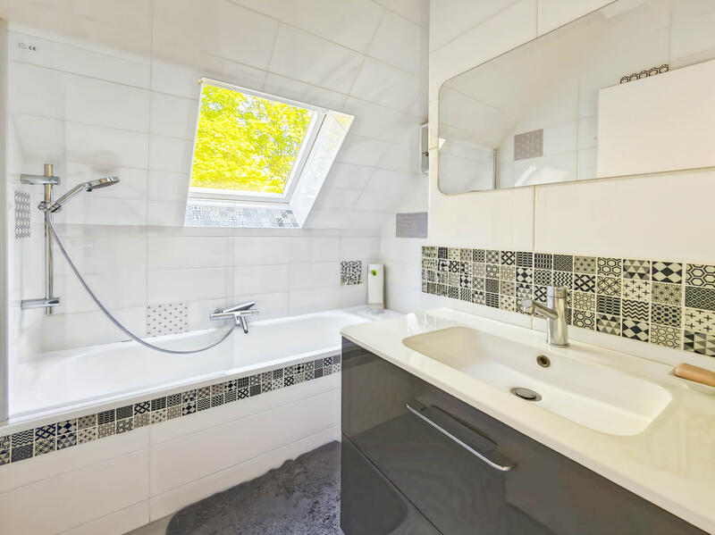 Maison - 146 m² - 7 pièces