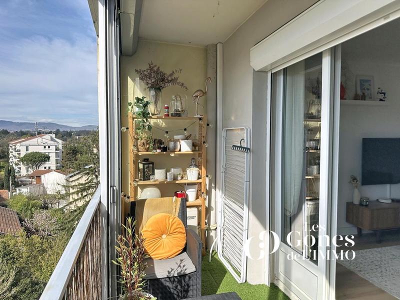 Appartement - 103 m² - 5 pièces