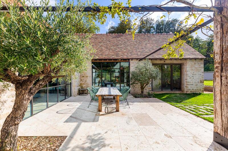 Maison - 303 m² - 6 pièces