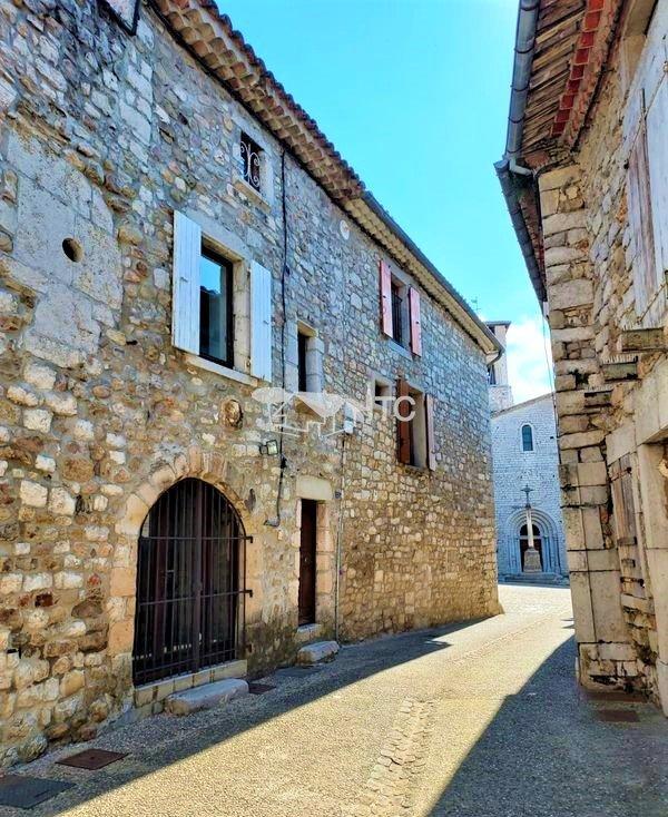 Maison - 103 m² - 5 pièces