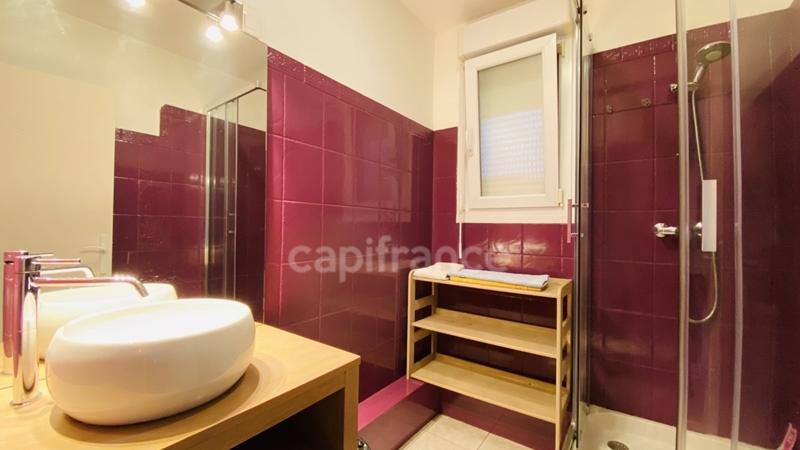 Appartement - 80 m² - 4 pièces