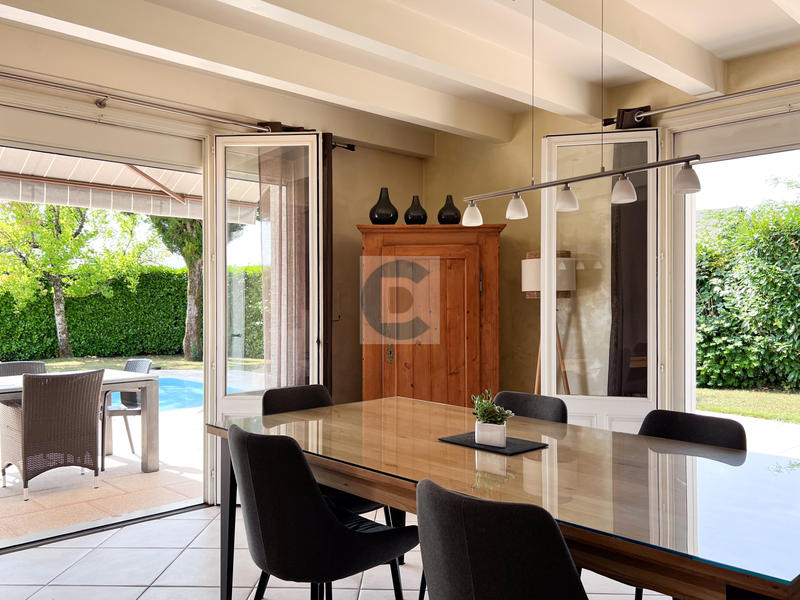 Maison - 137 m² - 5 pièces