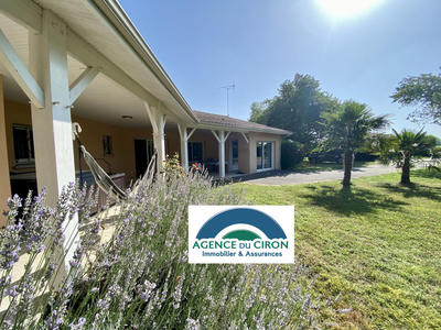 Maison - 232 m² - 7 pièces