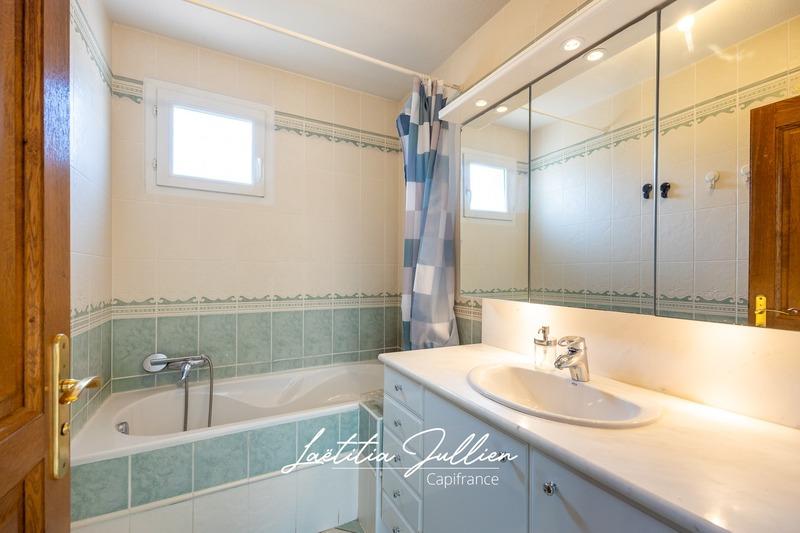 Maison - 130 m² - 5 pièces