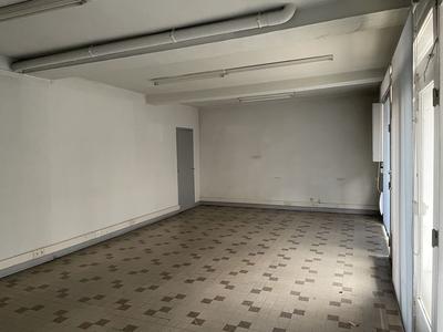 Local commercial - 71 m² - 3 pièces