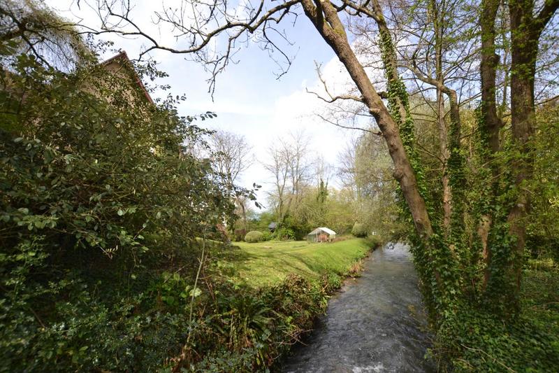 Maison bourgeoise - 230 m² - 10 pièces