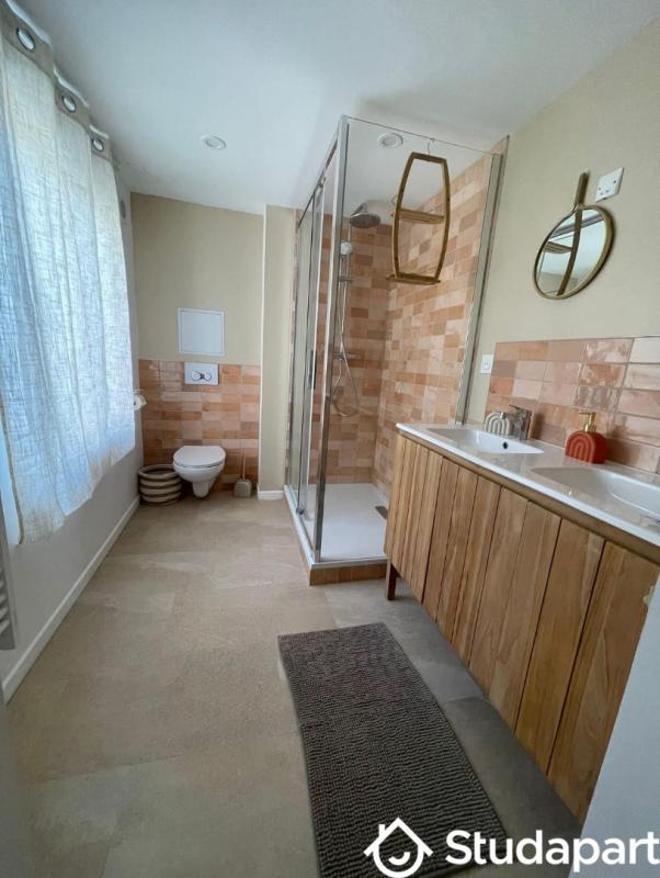 Chambre - 15 m² - 1 pièce