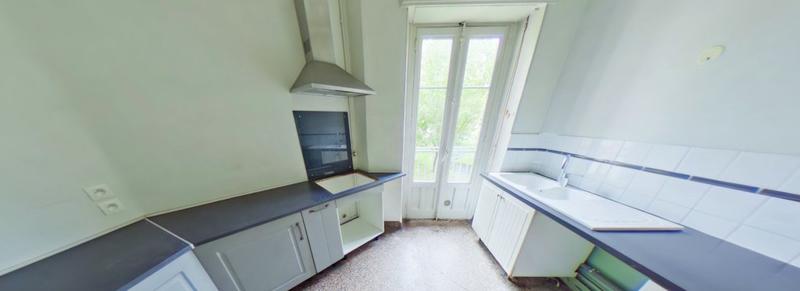 Appartement - 220 m² - 7 pièces