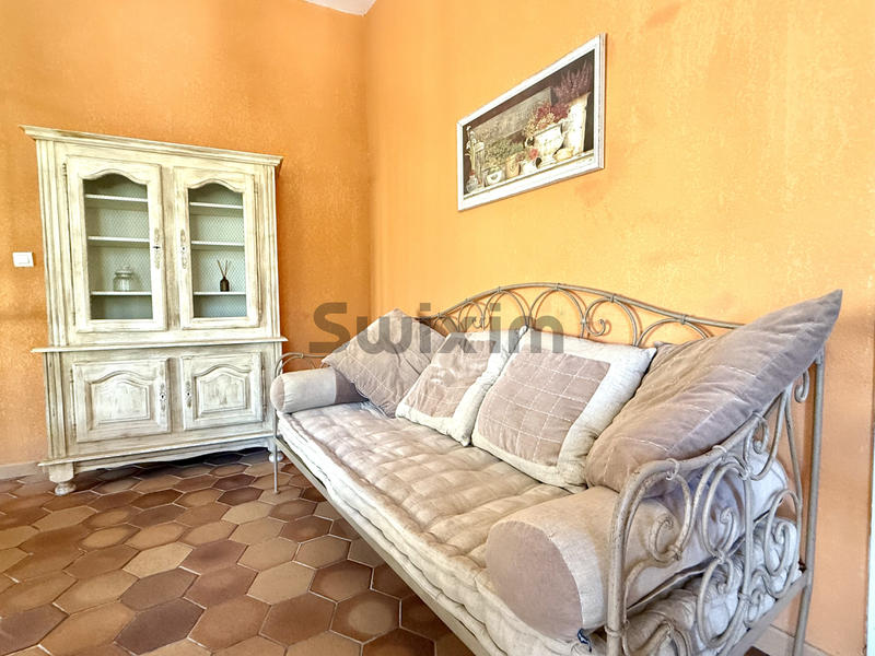 Mas - 510 m² - 17 pièces