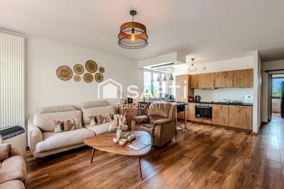 Appartement - 82 m² - 4 pièces