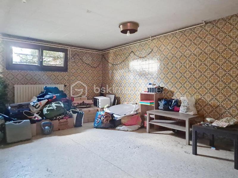 Maison traditionnelle - 180 m² - 8 pièces