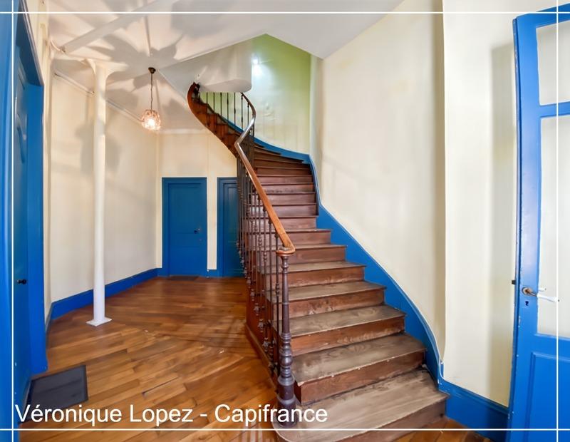 Appartement - 145 m² - 6 pièces