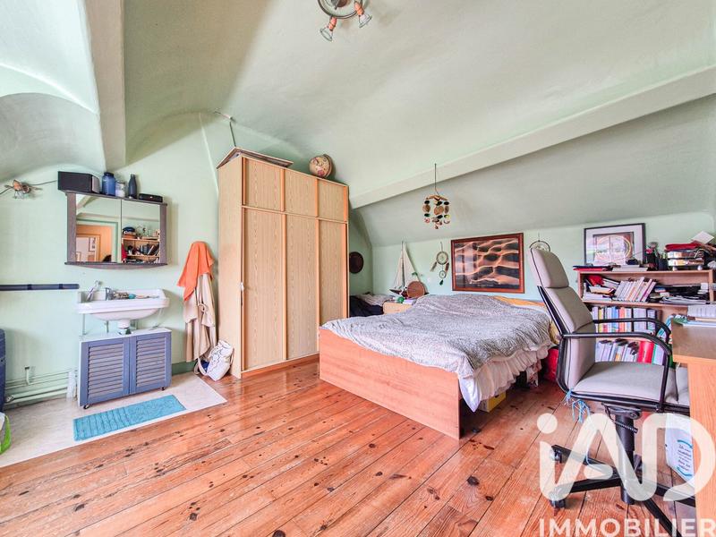 Maison - 240 m² - 7 pièces