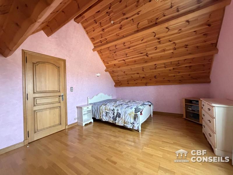 Maison - 180 m² - 6 pièces