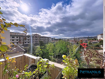 Appartement - 70 m² - 3 pièces