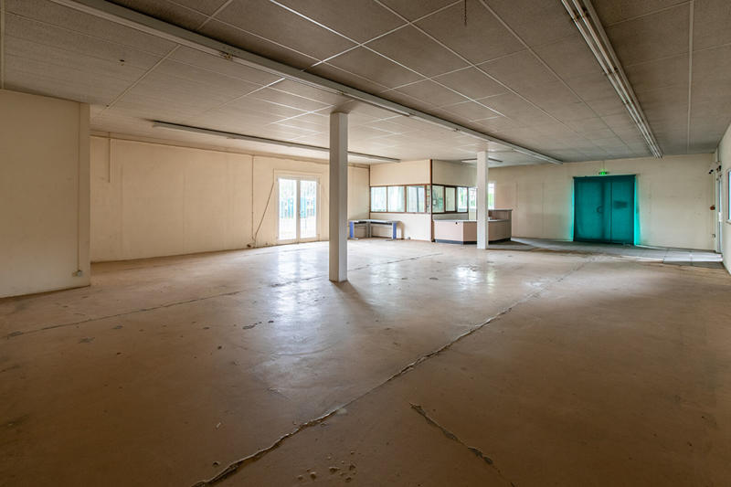 Local d'activité / Entrepôt - 600 m²