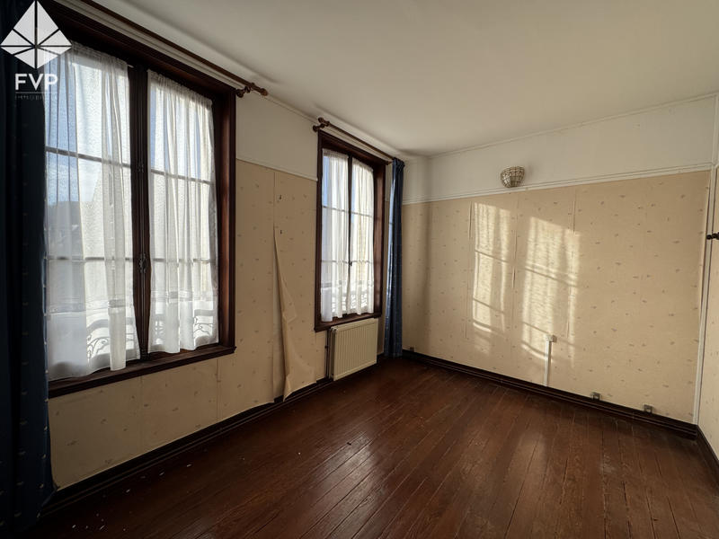 Maison - 136 m² - 7 pièces