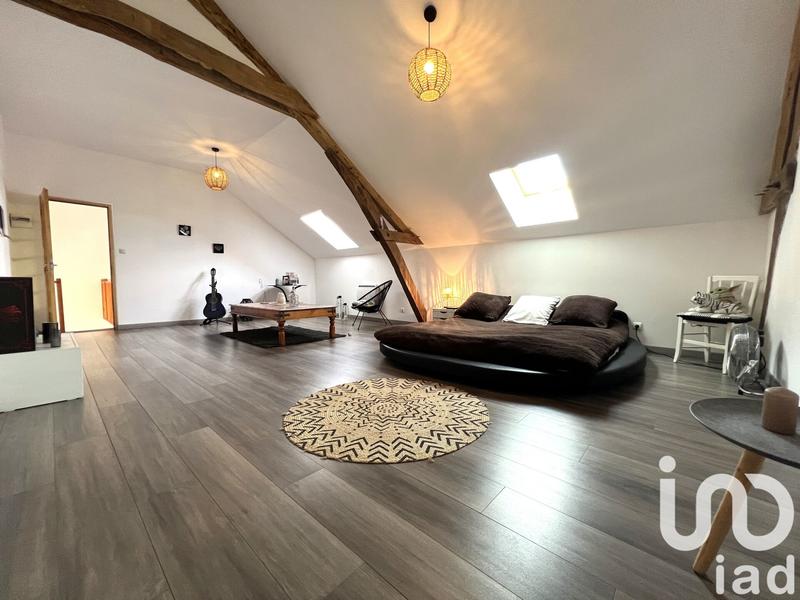 Maison - 257 m² - 8 pièces