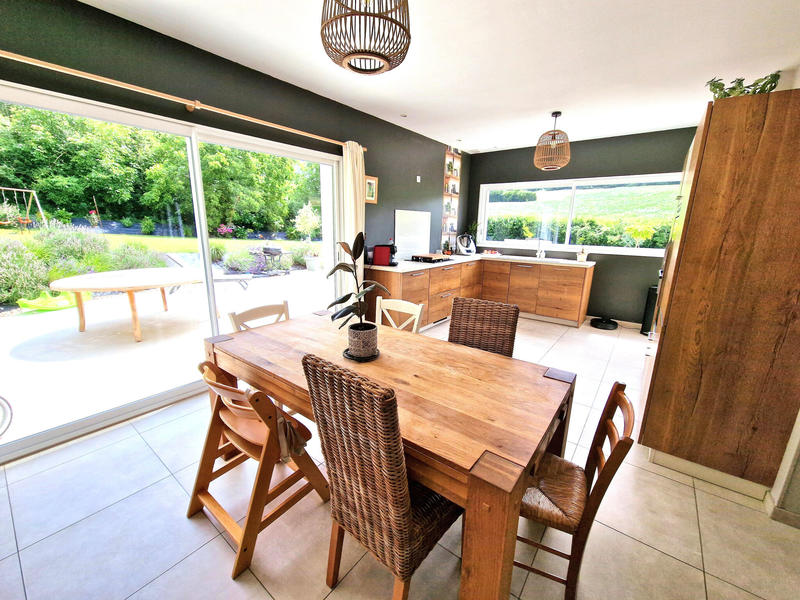 Maison - 193 m² - 6 pièces