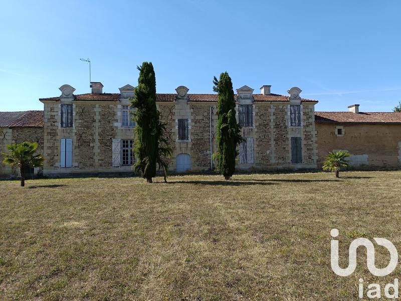 Maison - 256 m² - 11 pièces