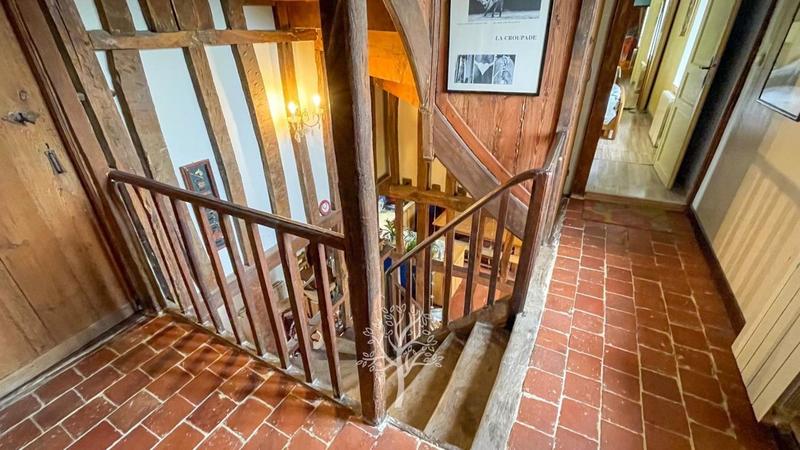 Propriété - 180 m² - 6 pièces