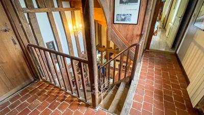 Propriété - 180 m² - 6 pièces