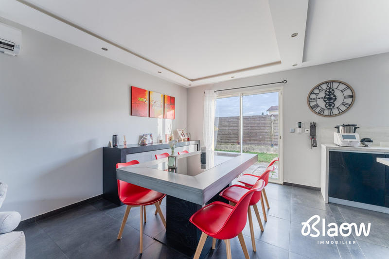 Maison - 151 m² - 6 pièces