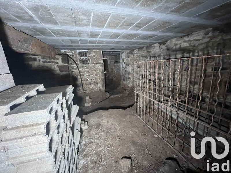 Maison - 215 m² - 7 pièces