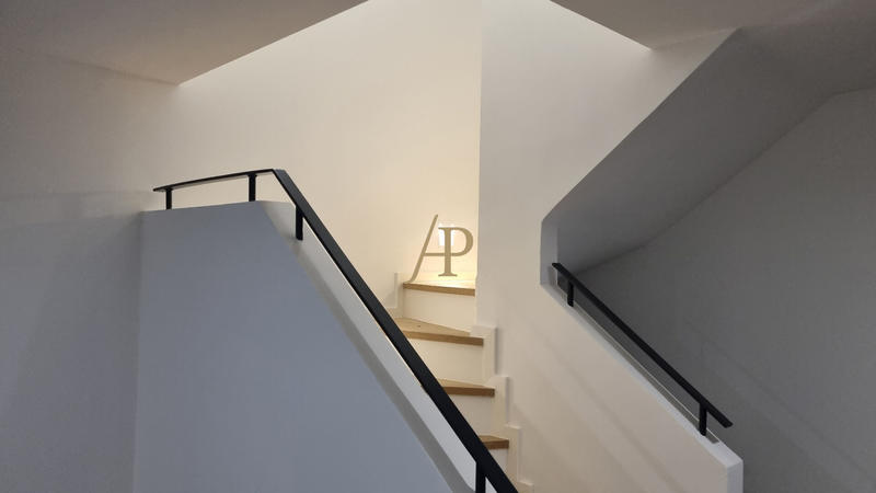 Maison - 163 m² - 7 pièces