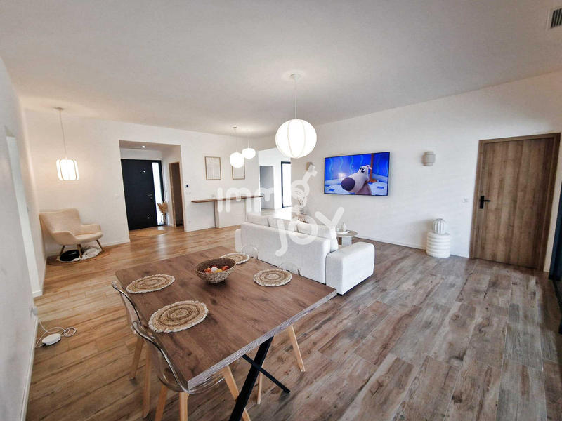 Maison - 156 m² - 5 pièces