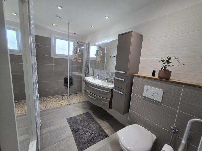 Maison - 132 m² - 7 pièces