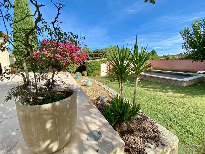 Maison - 200 m² - 6 pièces