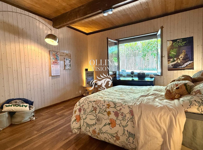 Maison - 200 m² - 8 pièces