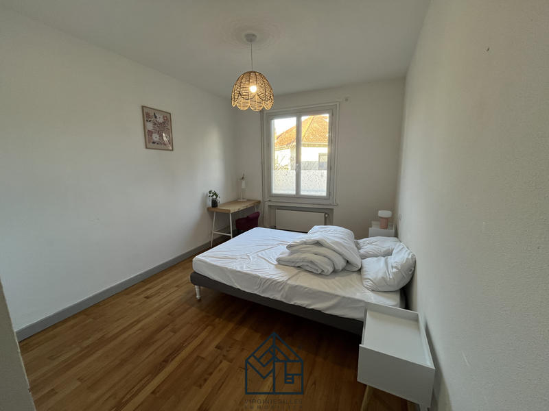 Appartement - 96 m² - 5 pièces