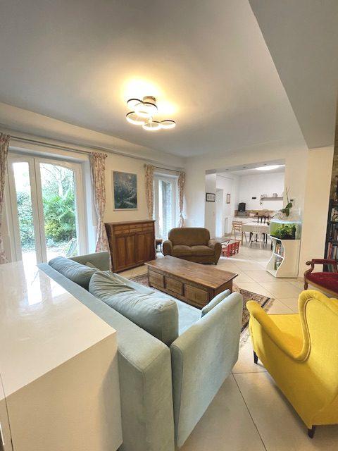 Maison - 195 m² - 8 pièces