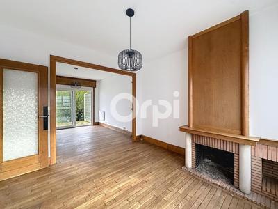 Maison - 88 m² - 4 pièces