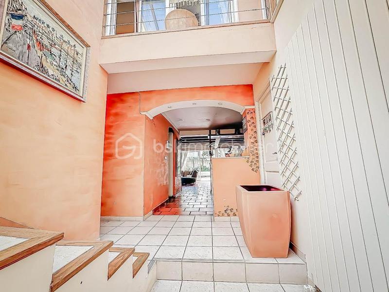 Villa - 202 m² - 7 pièces