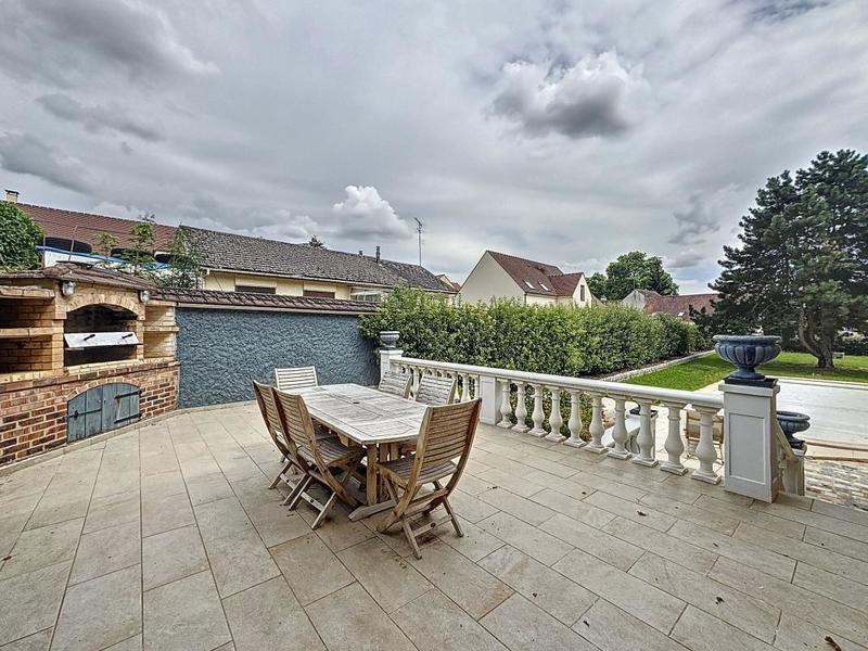 Maison - 133 m² - 6 pièces