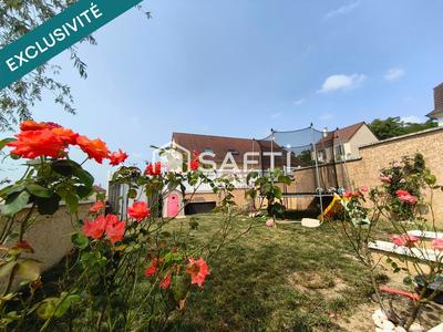 Maison - 148 m² - 8 pièces