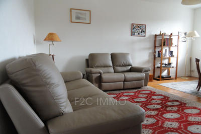 Appartement - 94 m² - 4 pièces