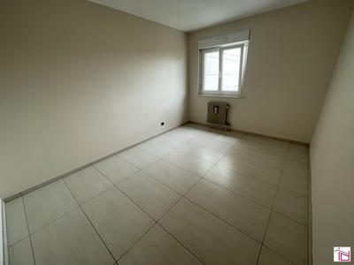 Appartement - 77 m² - 3 pièces