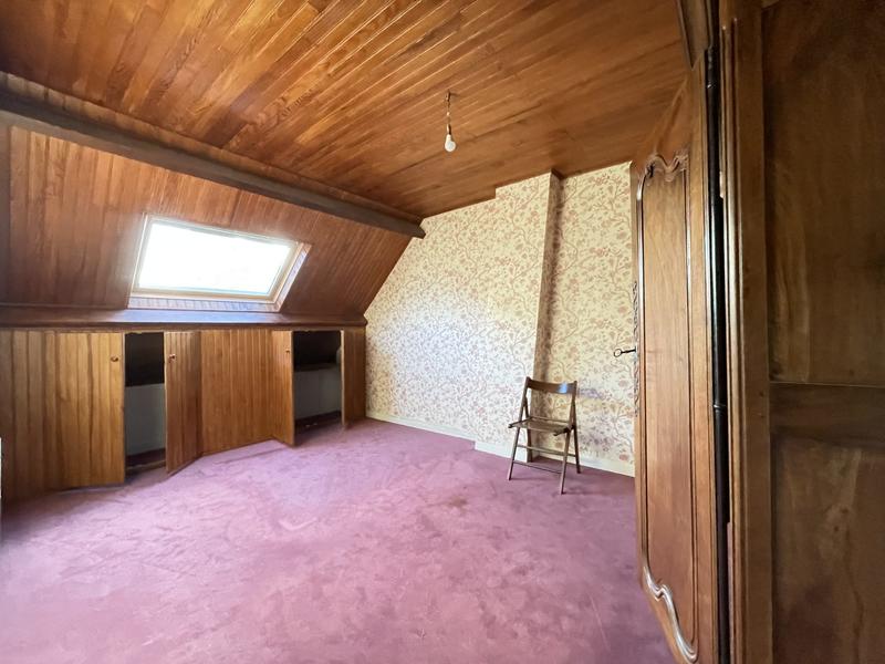 Maison traditionnelle - 160 m² - 8 pièces