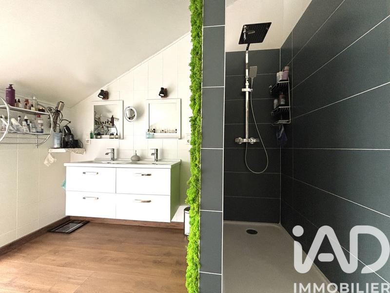 Maison - 353 m² - 8 pièces