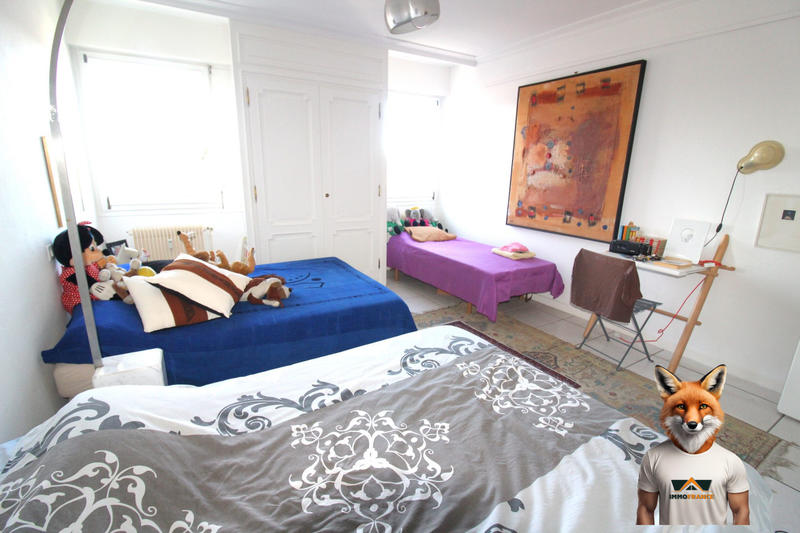 Appartement - 192 m² - 5 pièces