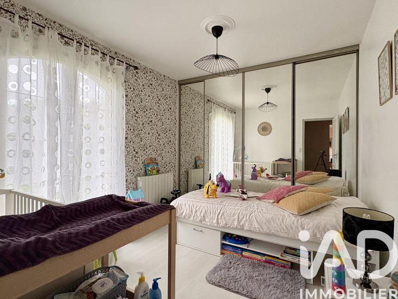 Maison - 140 m² - 9 pièces