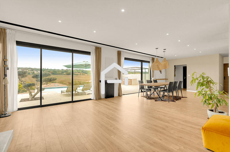 Maison - 160 m² - 4 pièces