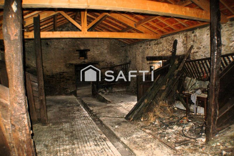 Maison - 250 m² - 4 pièces