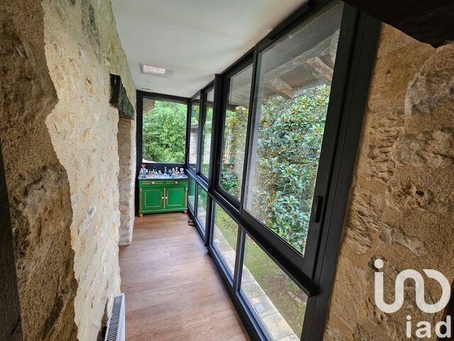 Maison - 282 m² - 8 pièces